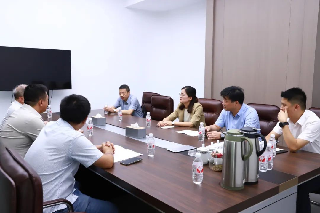 嵊州市委副書(shū)記余丹一行蒞臨板川電器： 共鑒發(fā)展歷程，共繪未來(lái)藍(lán)圖